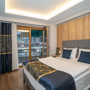 Martin Aparthotel